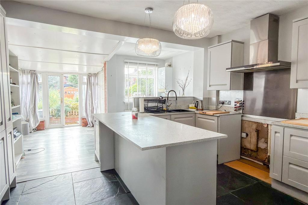 House in Oldham, Greater Manchester - View 5