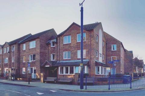 1 bedroom retirement property for sale, West Avenue, Filey, YO14