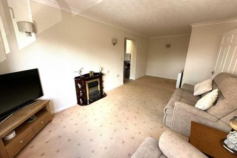 1 bedroom retirement property for sale, West Avenue, Filey, YO14