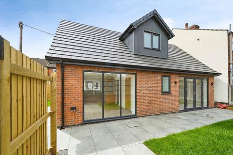 2 bedroom detached house for sale, Derby Road, Ripley