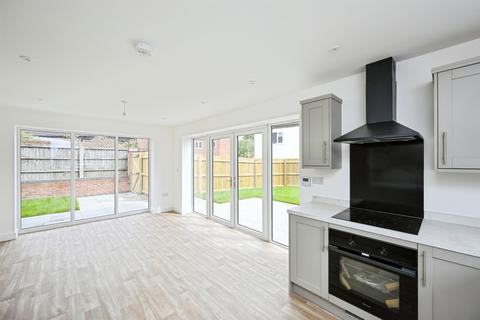2 bedroom detached house for sale, Derby Road, Ripley