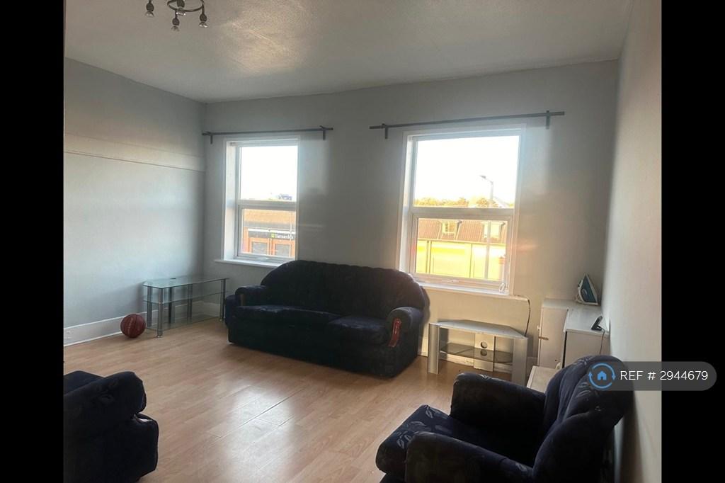 Apartment in Liverpool, Kirkdale - View 4