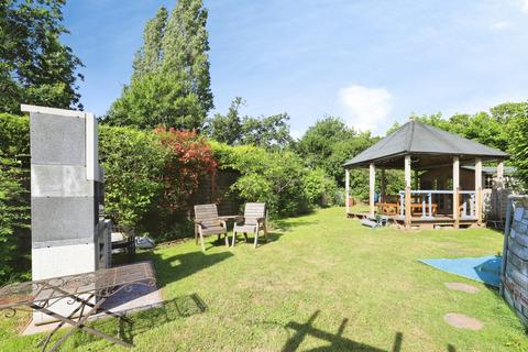 4 bedroom detached house for sale, Chester Road South, Kidderminster, Worcestershire, DY10
