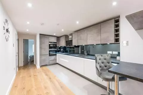 2 bedroom flat to rent – pohled 2