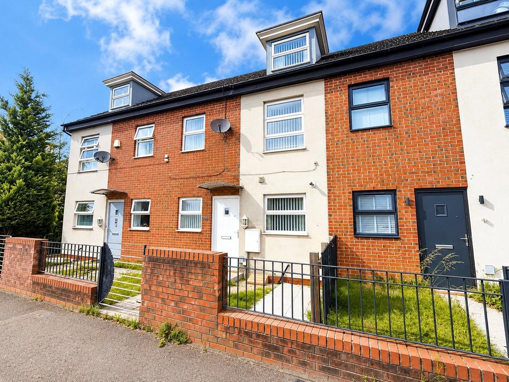 4 bedroom terraced house for sale