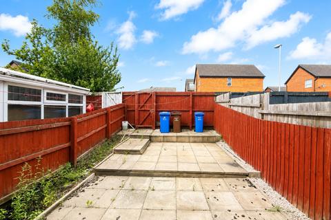 4 bedroom terraced house for sale, Oldham Road, Newton Heath M40
