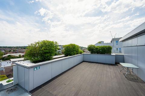 1 bedroom flat for sale, Austen House, Guildford, GU1