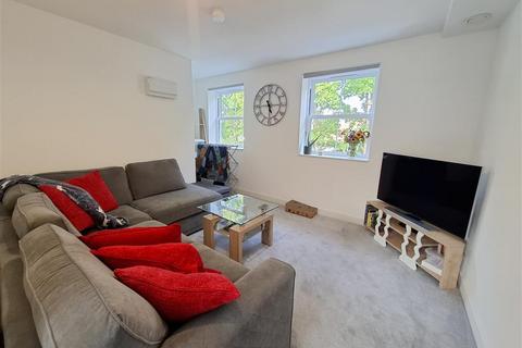 2 bedroom apartment to rent, Cotterells, HEMEL HEMPSTEAD