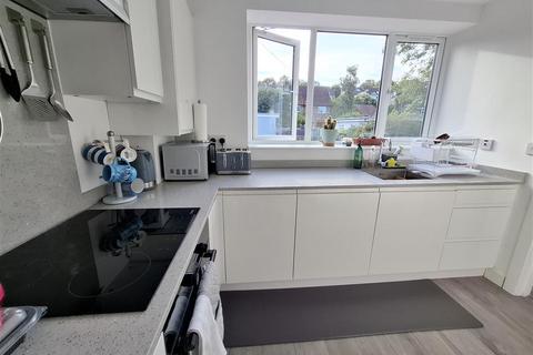 2 bedroom apartment to rent, Cotterells, HEMEL HEMPSTEAD