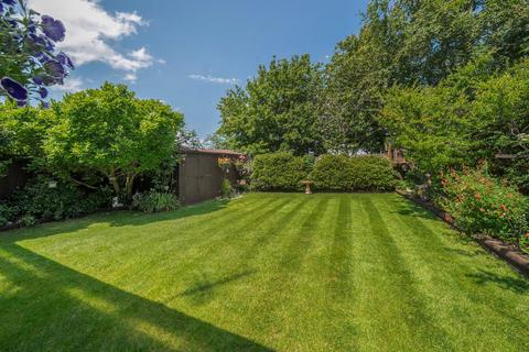 4 bedroom link detached house for sale, Queens Close, Flitwick, MK45