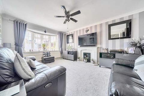 4 bedroom link detached house for sale, Queens Close, Flitwick, MK45