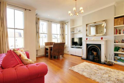 2 bedroom flat to rent, Carnarvon Road, South Woodford