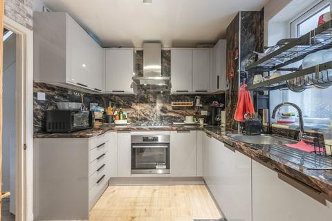 Newnham Close, Northolt, UB5