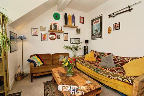1 bedroom flat for sale, Albany Road, CARDIFF