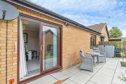 2 bedroom bungalow for sale, Bryony Place, Conniburrow, Milton Keynes, Buckinghamshire, MK14