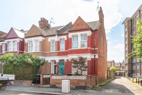 Ashford Road, Cricklewood, London, NW2