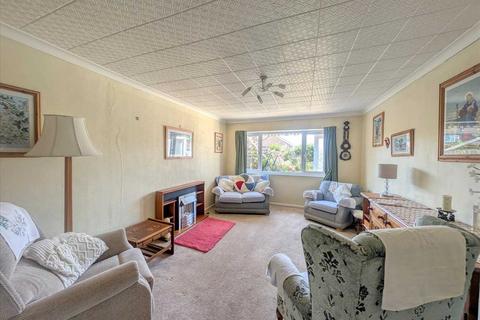 2 bedroom bungalow for sale, Brightlingsea CO7