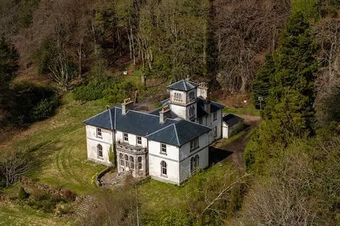 9 bedroom detached house for sale