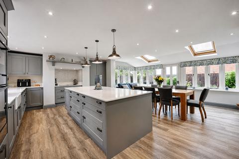 4 bedroom detached house for sale, Front Road, Murrow, PE13