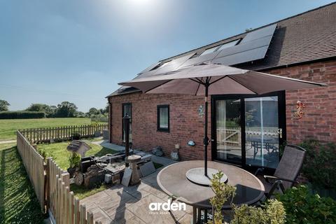 2 bedroom semi-detached house for sale, Droitwich Road, Bradley Green, B96