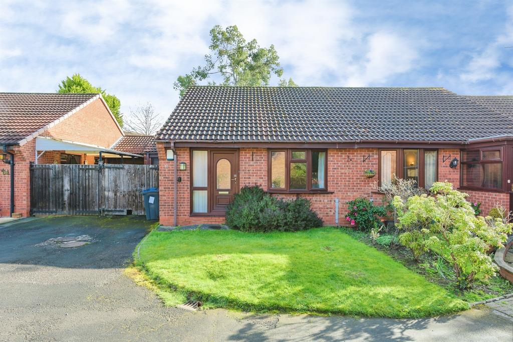 2 bedroom end of terrace house for sale