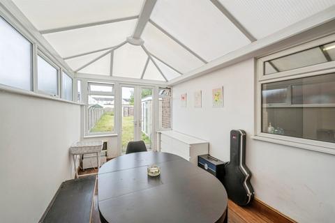 3 bedroom terraced house for sale, Paxton Avenue, Carcroft, Doncaster