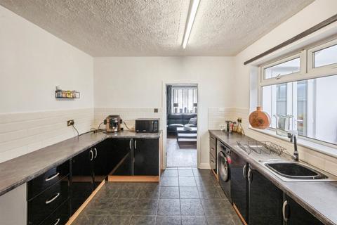 3 bedroom terraced house for sale, Paxton Avenue, Carcroft, Doncaster