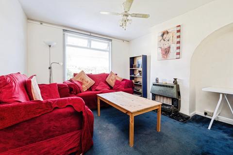 3 bedroom terraced house for sale, Rosedale Gardens, Dagenham, Essex, RM9