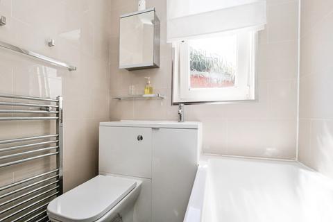 3 bedroom terraced house for sale, Rosedale Gardens, Dagenham, Essex, RM9