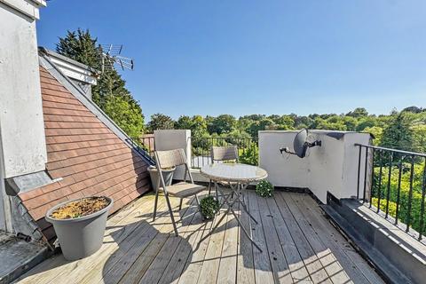 2 bedroom penthouse for sale, Kings Worthy