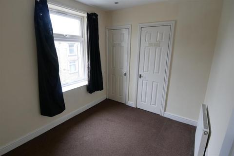 3 bedroom terraced house to rent, Hill Street, Wibsey, Bradford