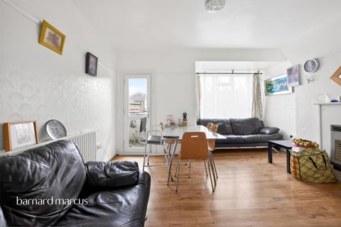 3 bedroom flat for sale, Coldharbour Lane, London