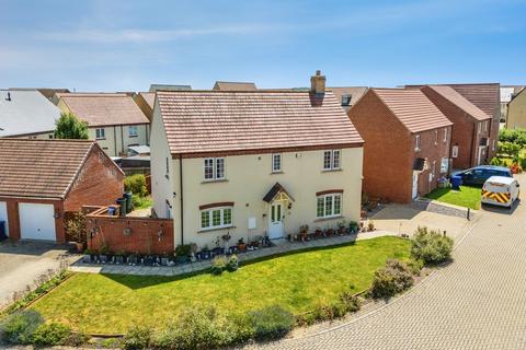 4 bedroom detached house for sale, Redcar Road, Bicester, Oxfordshire, OX26
