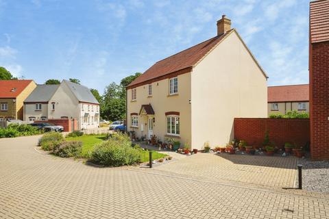 4 bedroom detached house for sale, Redcar Road, Bicester, Oxfordshire, OX26
