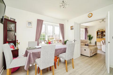 4 bedroom detached house for sale, Redcar Road, Bicester, Oxfordshire, OX26