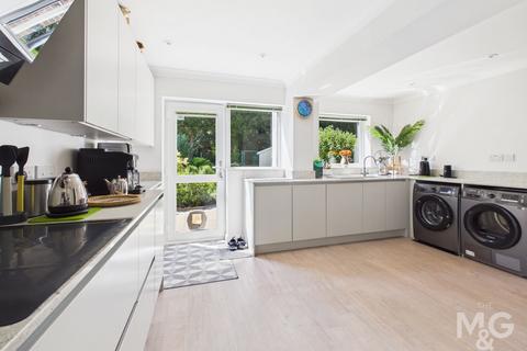 4 bedroom detached house for sale, Plovers Way, Bury St. Edmunds IP33