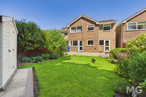 4 bedroom detached house for sale, Plovers Way, Bury St. Edmunds IP33