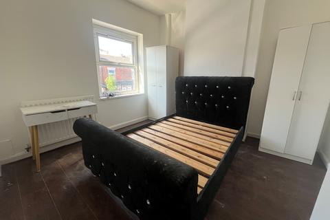 2 bedroom terraced house to rent, Preston Road, Birmingham, B18