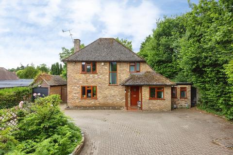 3 bedroom detached house for sale, Church Road, Milford, Godalming, Surrey, GU8
