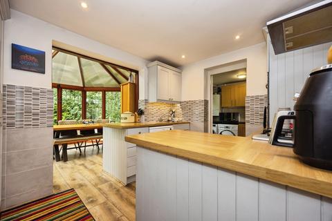 3 bedroom detached house for sale, Church Road, Milford, Godalming, Surrey, GU8
