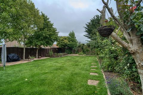 undefined, Robinson Heights, Stalbridge