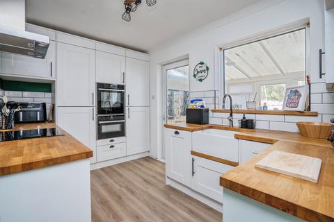 4 bedroom end of terrace house for sale, Horsea Road, Portsmouth
