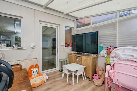 4 bedroom end of terrace house for sale, Horsea Road, Portsmouth