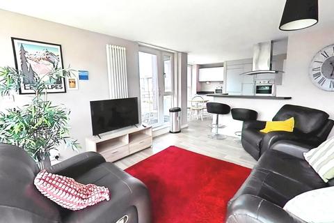 3 bedroom flat to rent, East Pilton Farm Crescent, Edinburgh, Midlothian, EH5