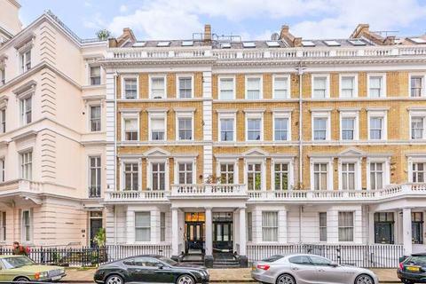 1 bedroom flat for sale, Flat 19, 1-3 Manson Place, London, SW7 5LT