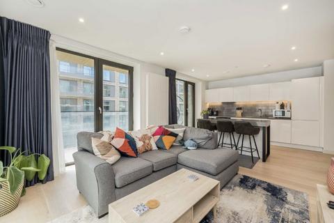 3 bedroom flat for sale, Royal Crest Avenue, LONDON E16
