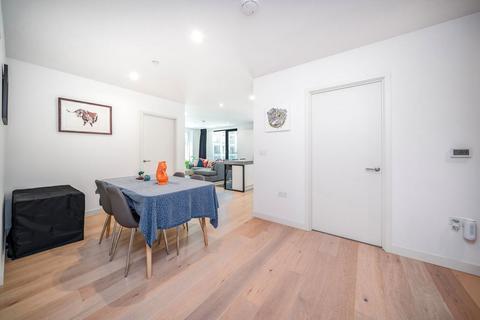 3 bedroom flat for sale, Royal Crest Avenue, LONDON E16