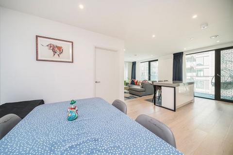 3 bedroom flat for sale, Royal Crest Avenue, LONDON E16