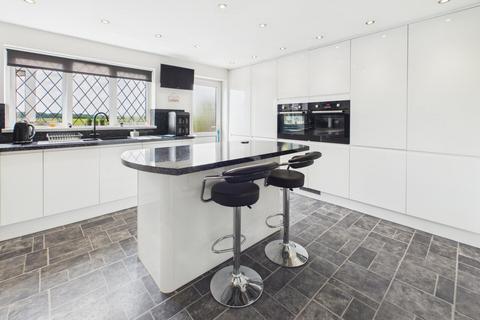3 bedroom detached bungalow for sale, Castleview, Tattershall