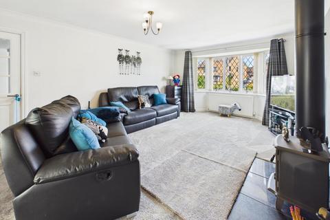 3 bedroom detached bungalow for sale, Castleview, Tattershall
